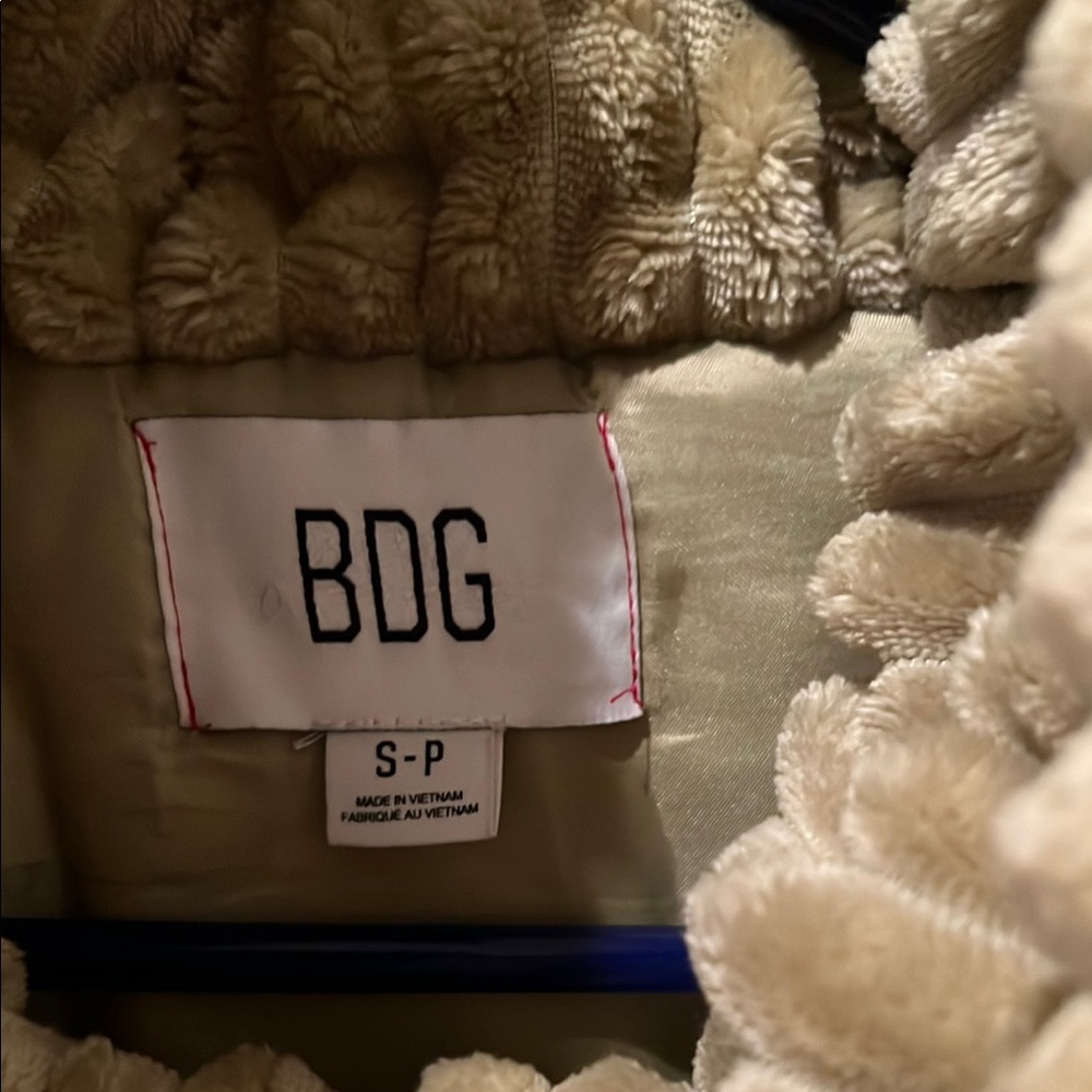 Pale Green Ribbed Faux Fur Jacket - Picture 2 of 6